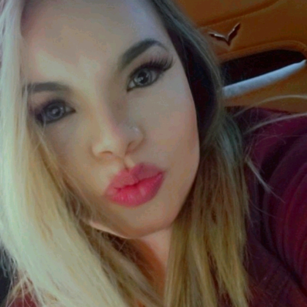 Meet your Posher, Alejandra